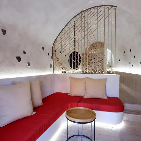 Andronikos Canaves Aparthotel 3*